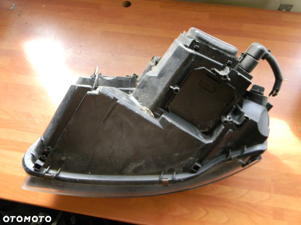 lampa prawa przód AUDO A3 8P 02-08  EUROPA - 5