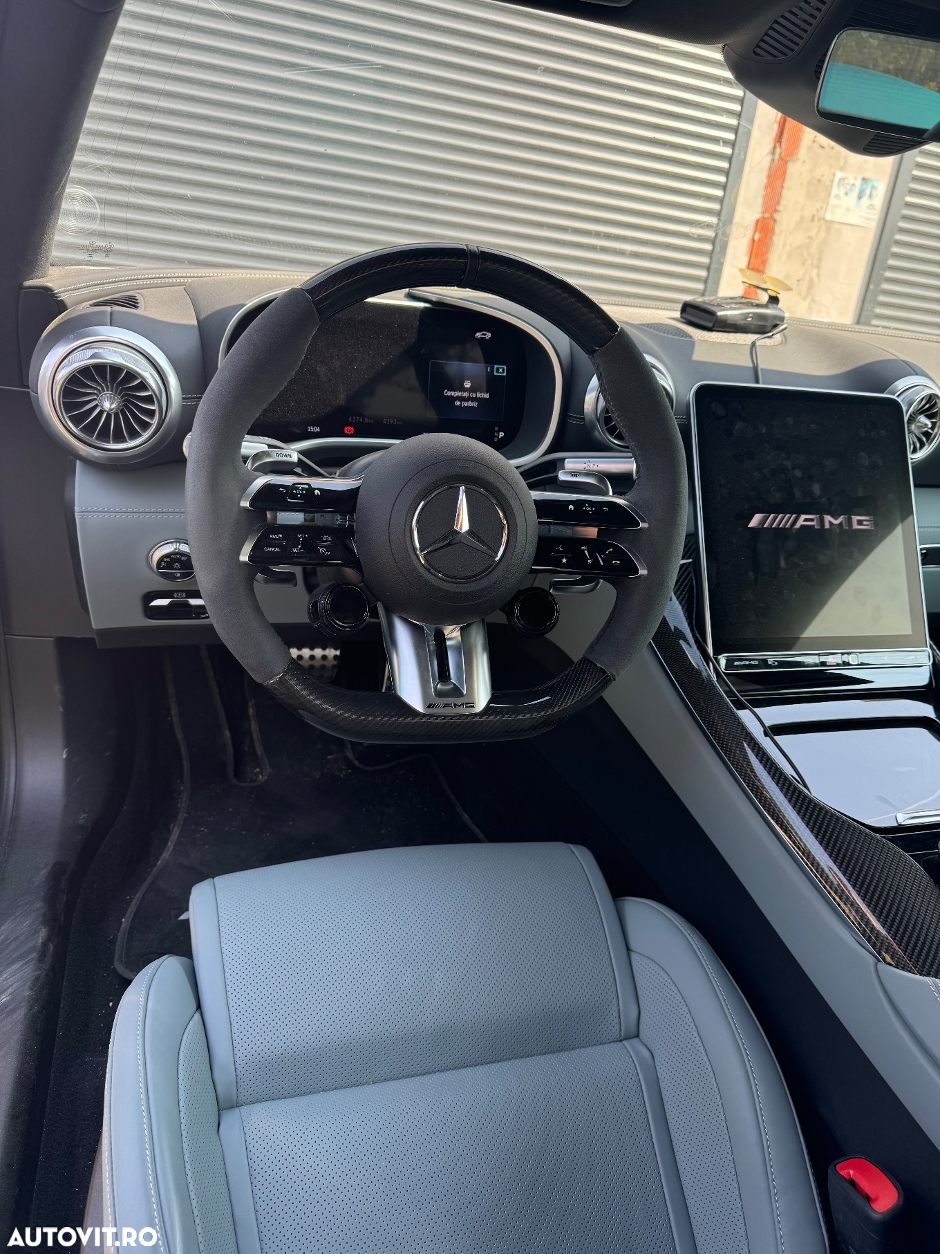Mercedes-Benz AMG GT R Roadster - 14