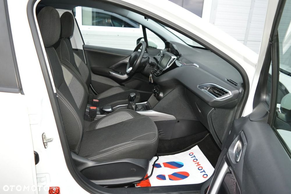 Peugeot 2008 1.2 Pure Tech Access - 31