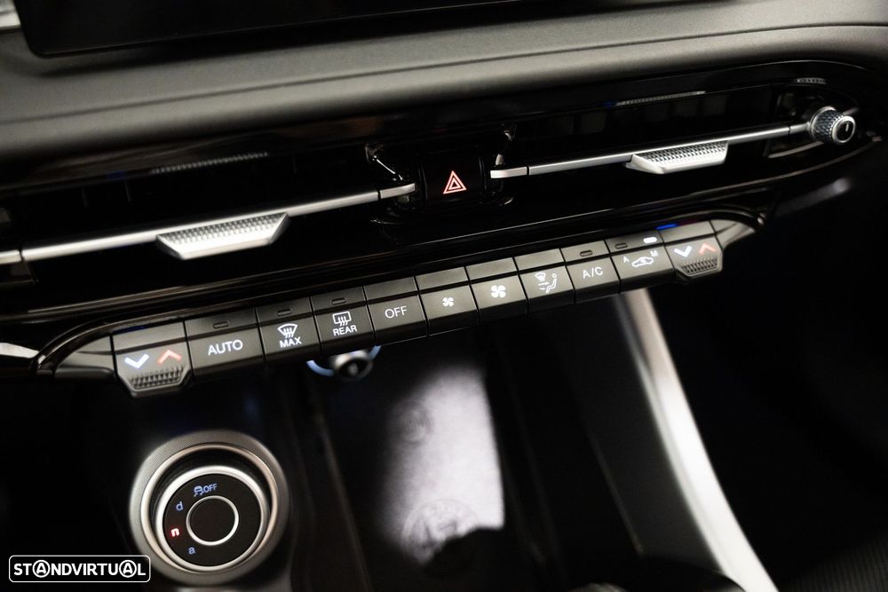 Alfa Romeo Tonale 1.5 Hybrid Sprint - 16