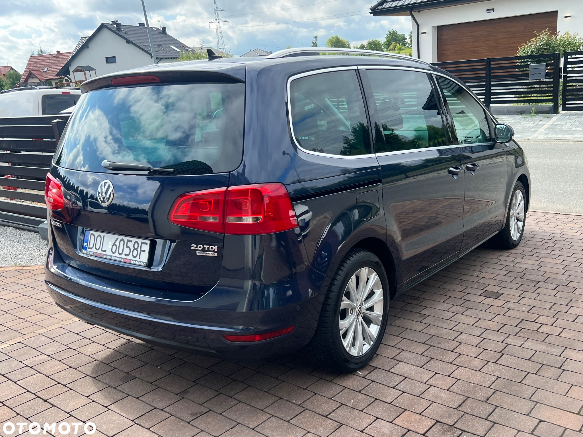 Volkswagen Sharan 2.0 TDI DSG Blue Motion Highline - 17