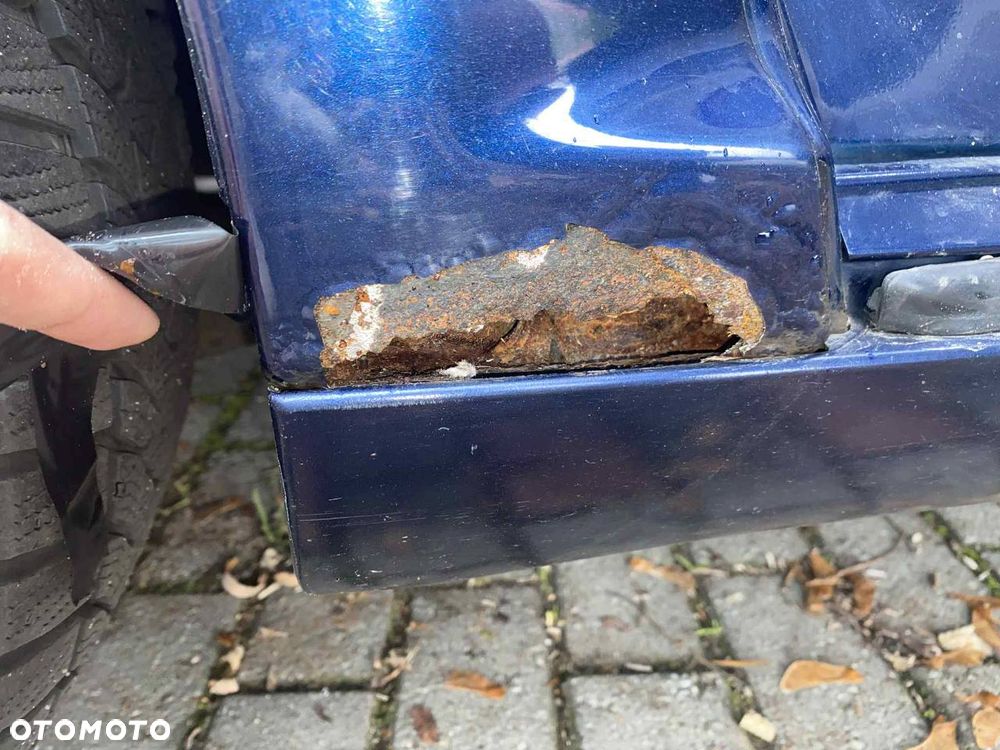 Toyota Avensis 2.0 D-4D - 13