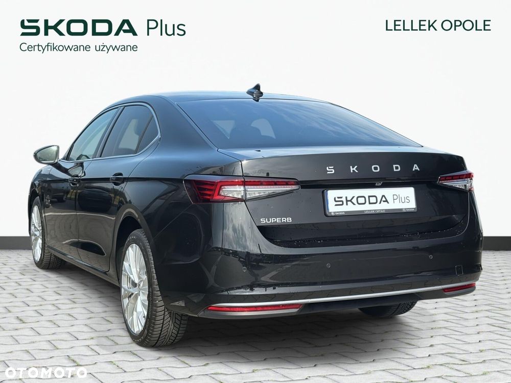 Skoda Superb 2.0 TDI SCR L&K DSG - 8