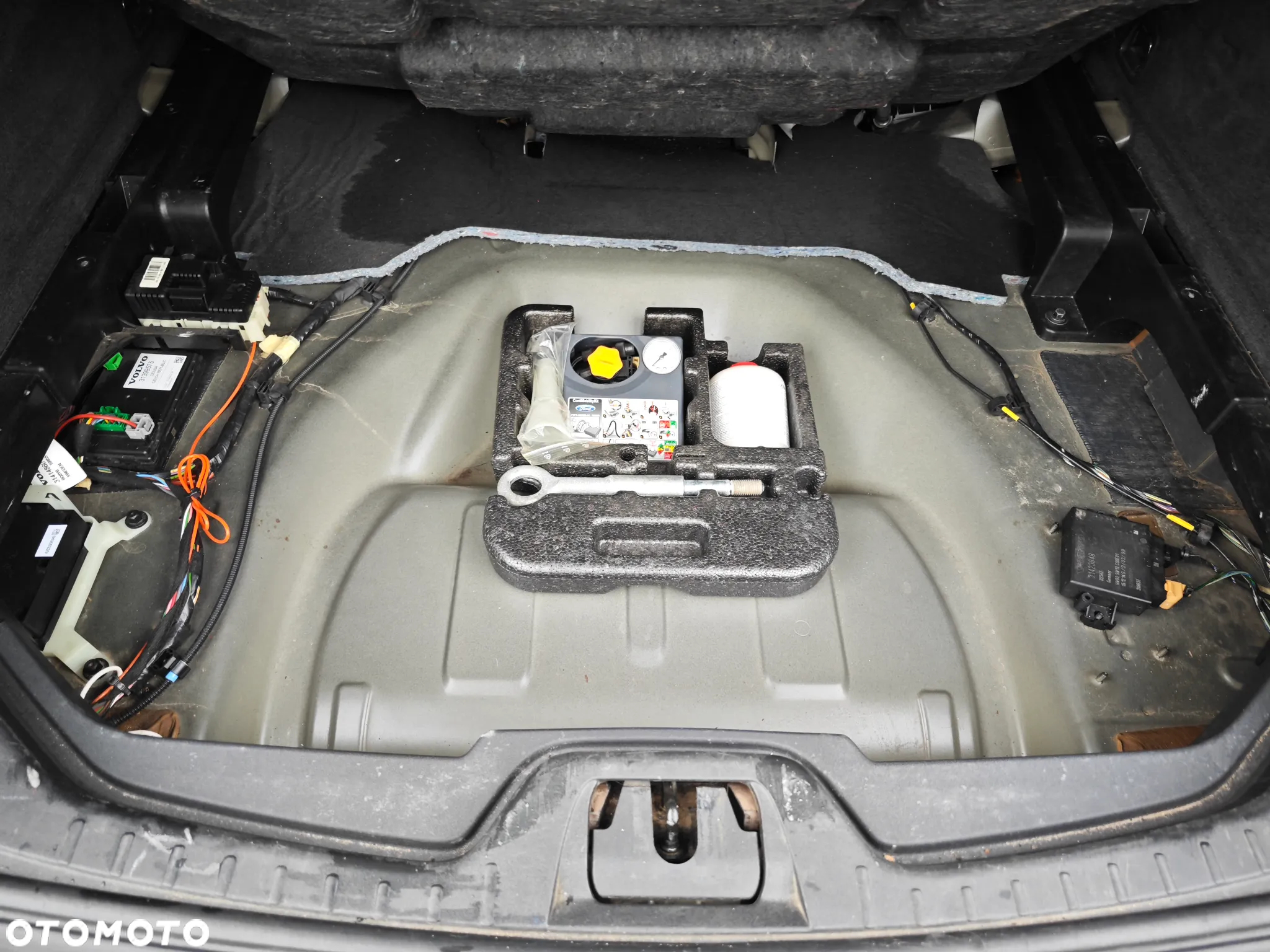 Volvo V60 D4 Drive-E Momentum - 13