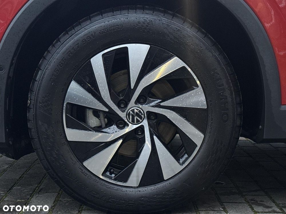 Volkswagen Tiguan - 36