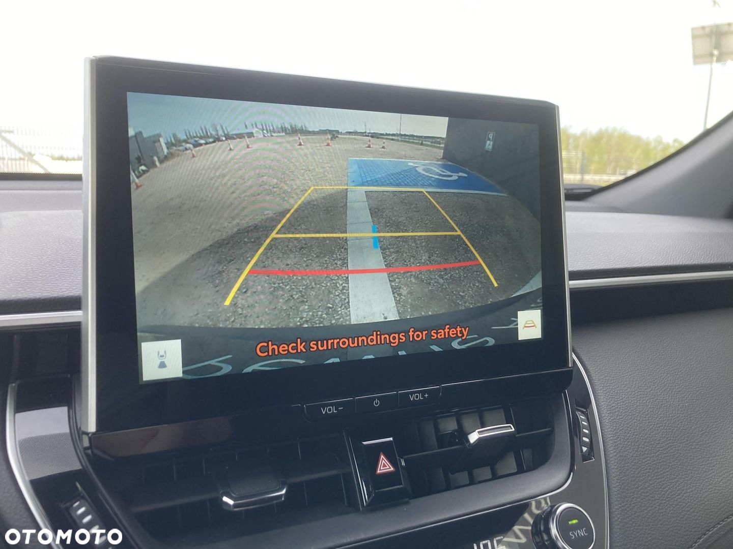 Toyota Corolla Cross 2.0 Hybrid Comfort - 27