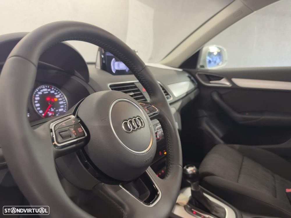 Audi Q3 2.0 TDI S-line S tronic - 14