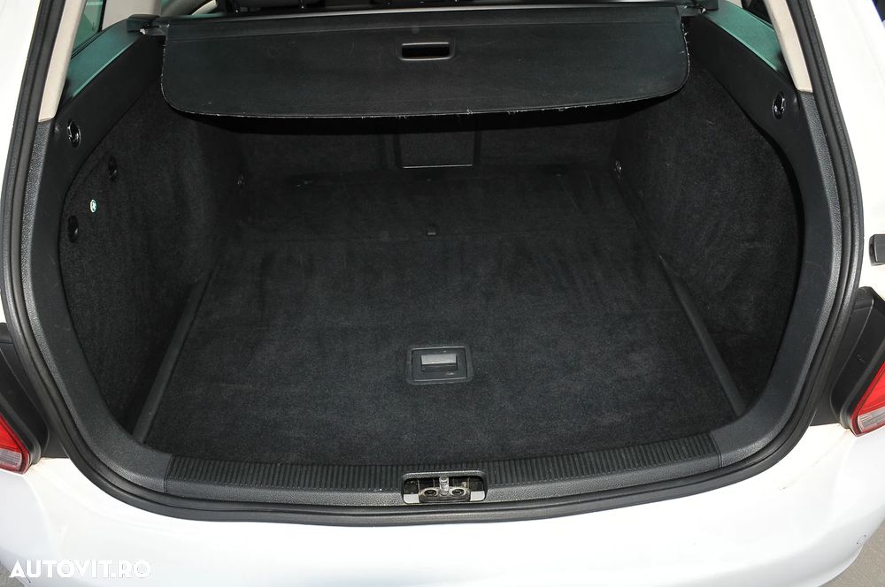 Volkswagen Golf 2.0 TDI DPF DSG Style - 19