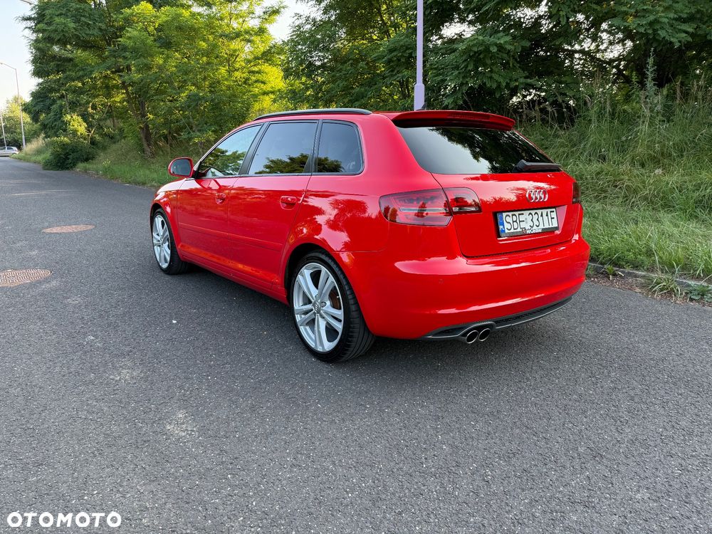 Audi A3 Sportback 2.0 TDI DPF quattro S line Sportpaket plus - 2