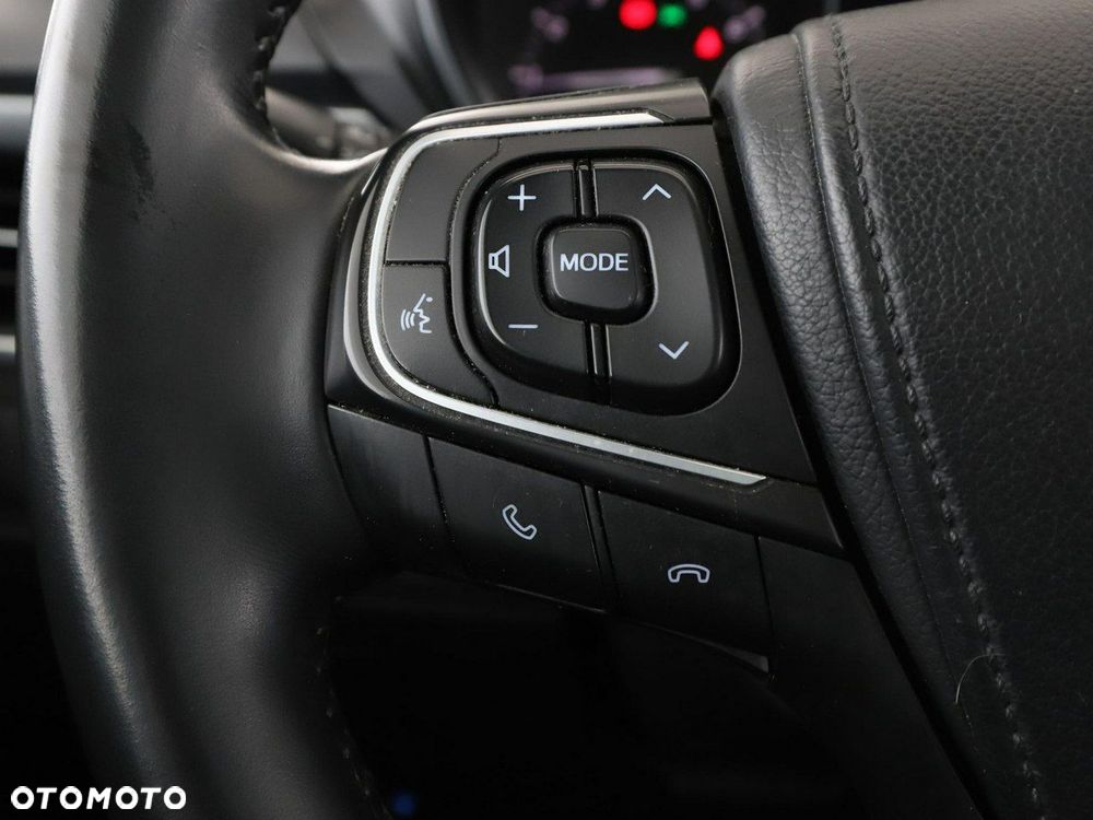 Toyota Avensis 1.8 Multidrive S Executive - 32