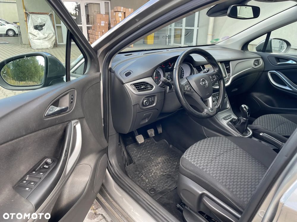 Opel Astra 1.4 Turbo Start/Stop Sports Tourer Business - 3