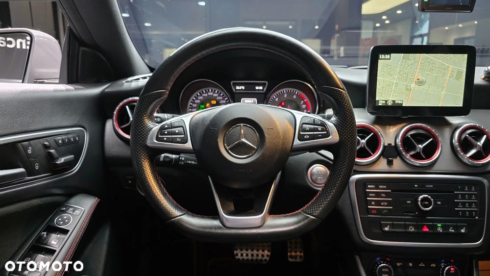 Mercedes-Benz CLA - 9