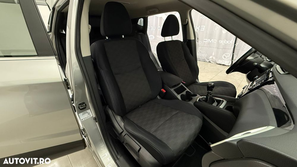 Nissan Qashqai - 35