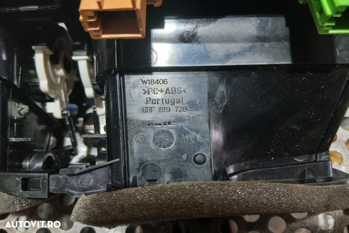 Grila ventilatie bord centru 6RF819728 6RF819728 Volkswagen VW Polo 5 - 4