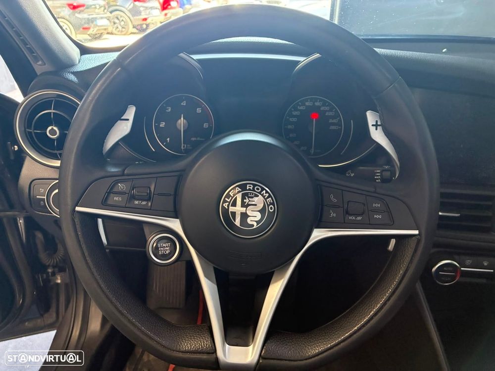 Alfa Romeo Giulia 2.2 D Super AT8 - 43