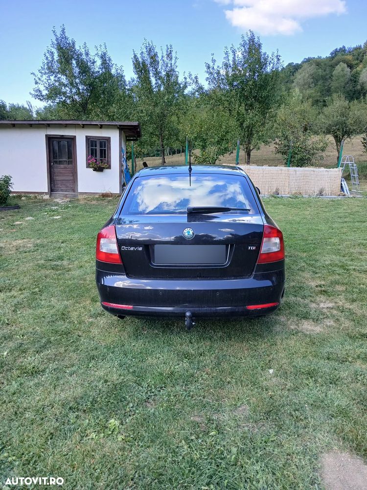 Skoda Octavia 2.0 TDI Business - 15