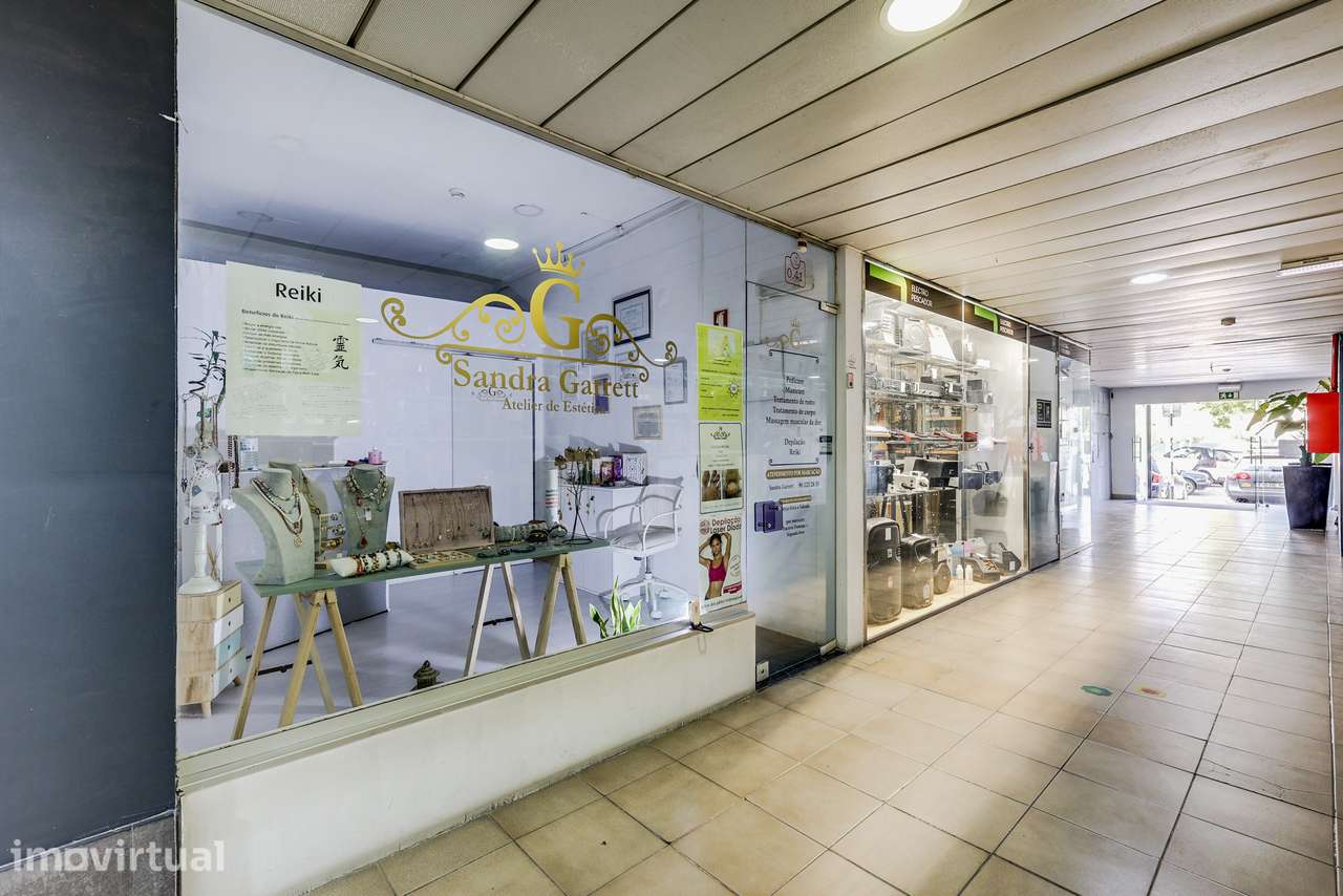 Espaço comercial para venda no Centro Comercial "O Pescador" – Costa d - Grande imagem: 3/9