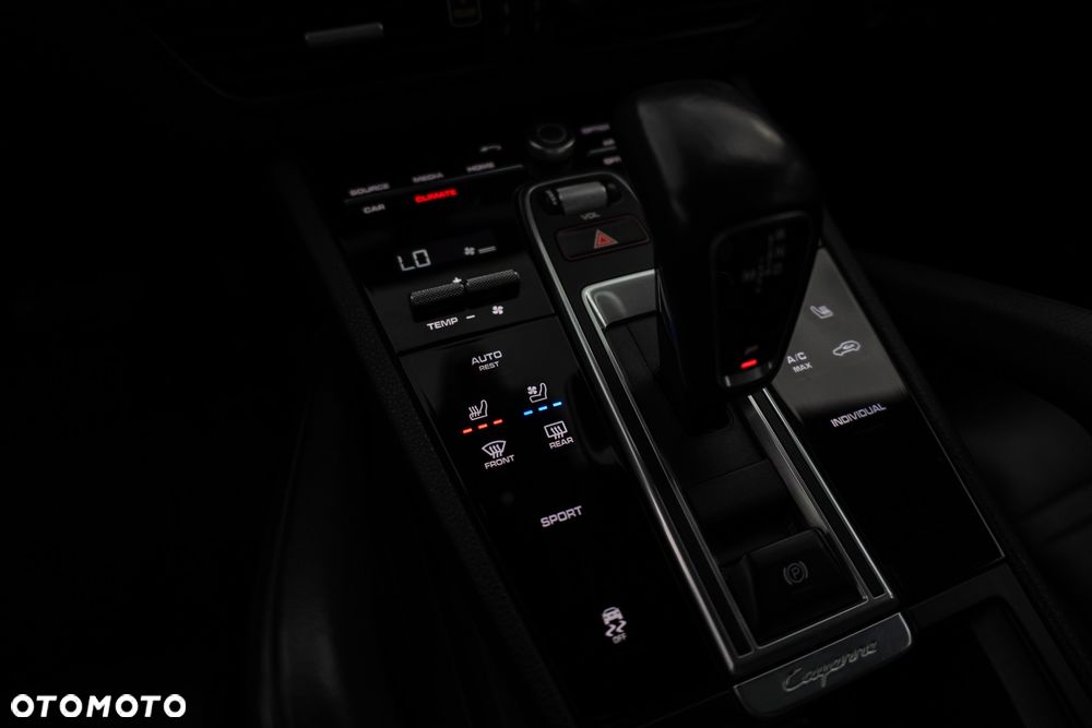 Porsche Cayenne Tiptronic S - 11