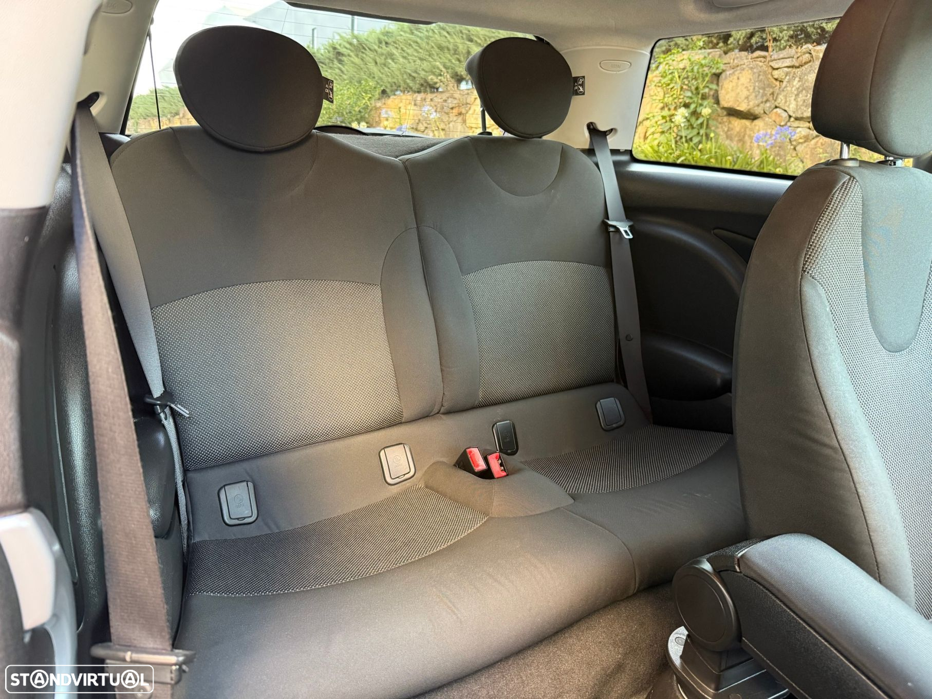 MINI 3 Portas One - 17
