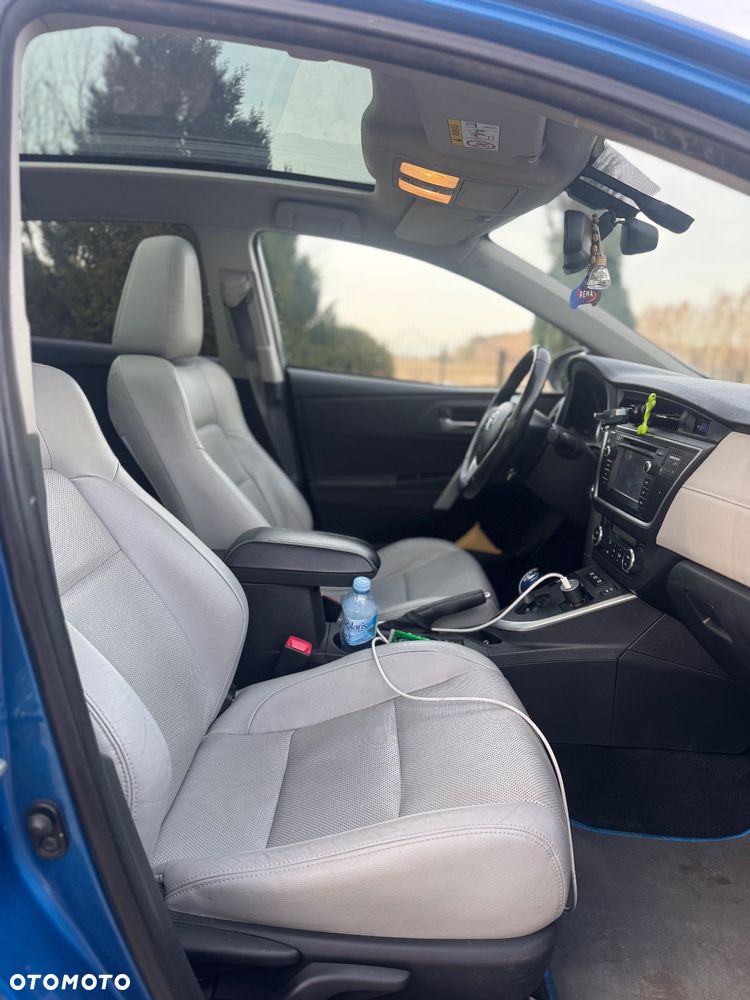 Toyota Auris - 11