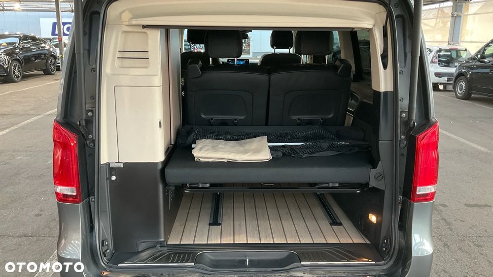 Mercedes-Benz Klasa V - 6