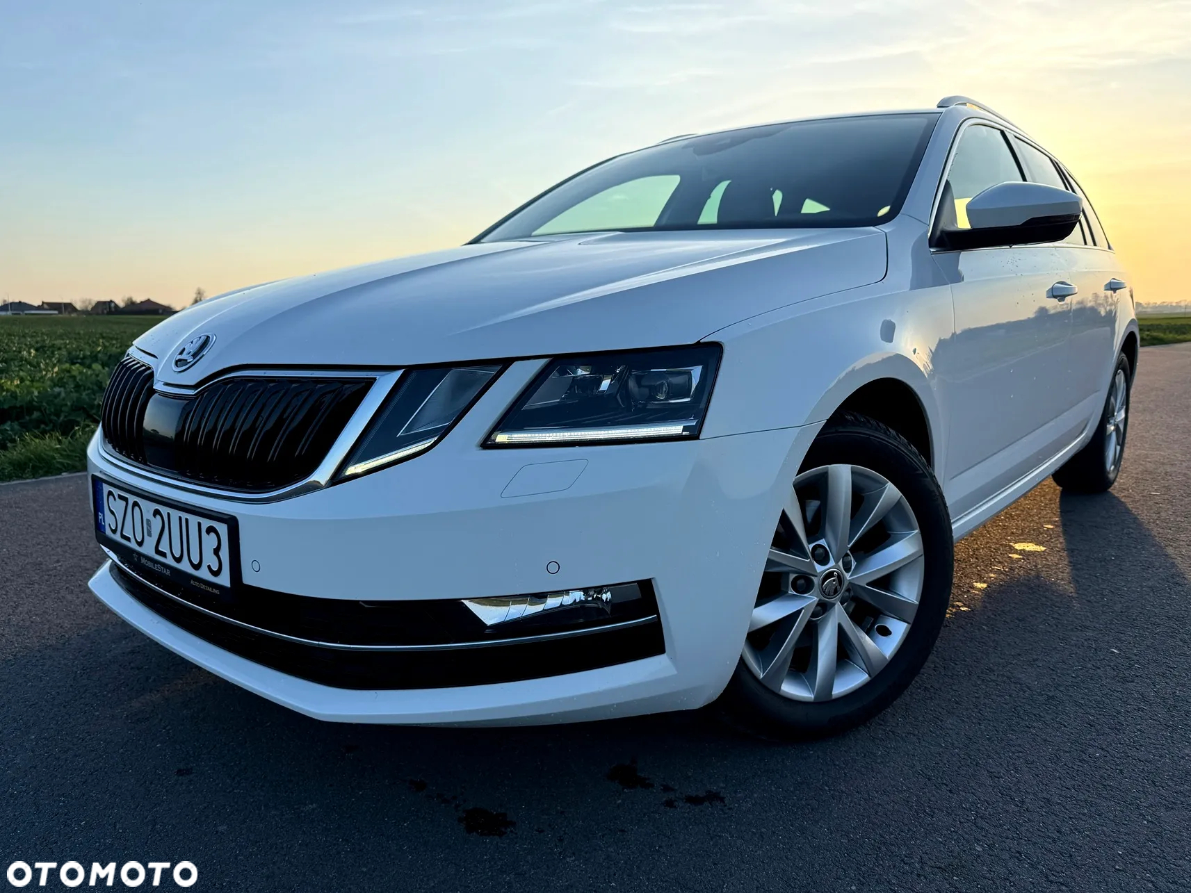 Skoda Octavia Combi 2.0 TDI DSG Style - 3
