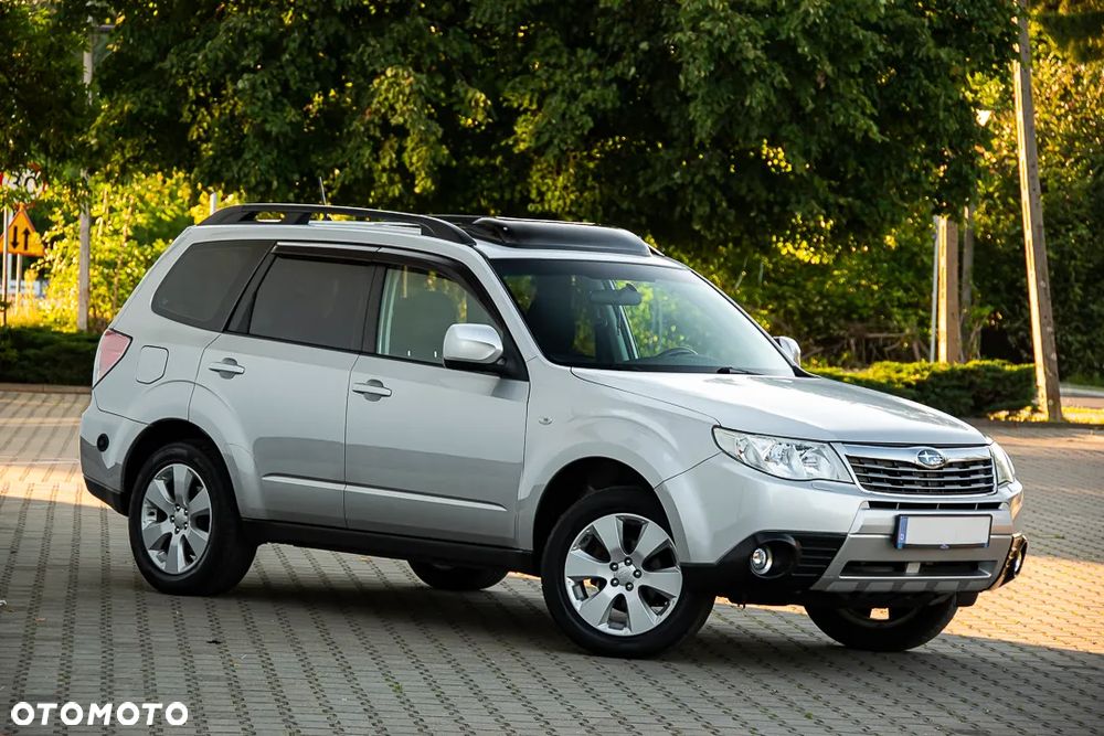 Subaru Forester 2.0X Exclusive - 4