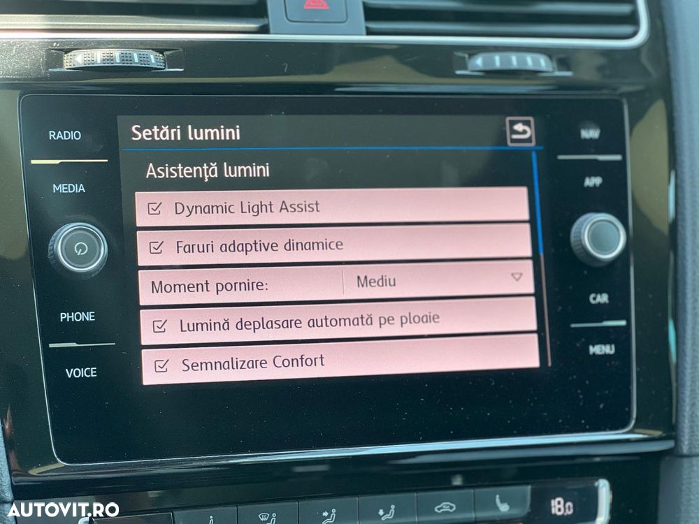 Volkswagen Golf 1.6 TDI DSG Highline - 31