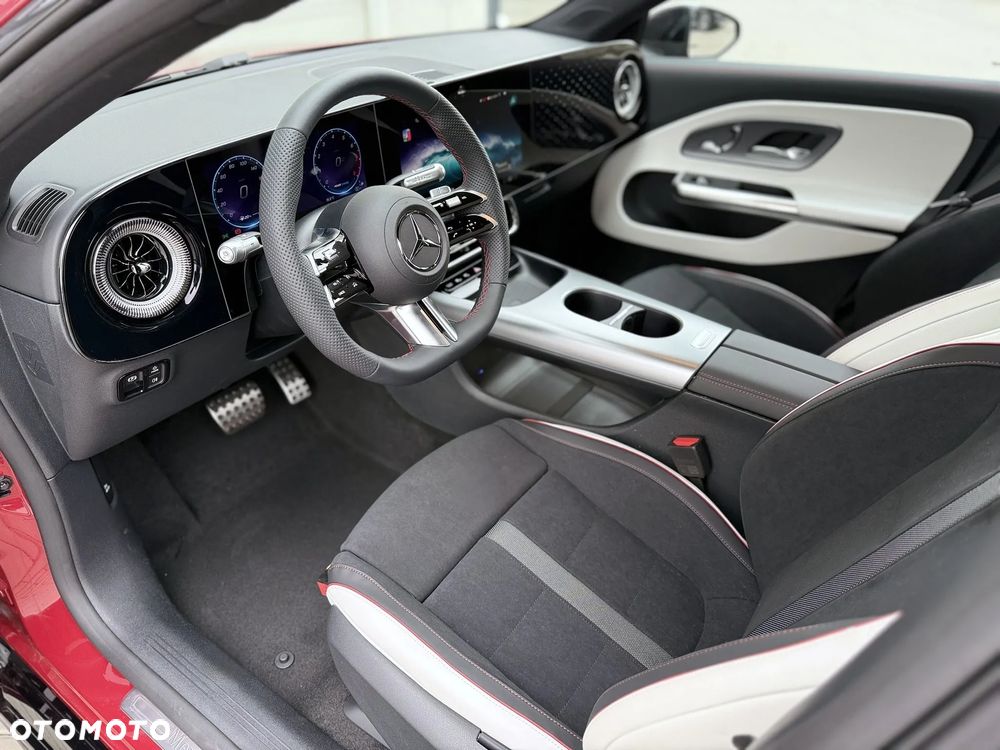 Mercedes-Benz CLA - 22
