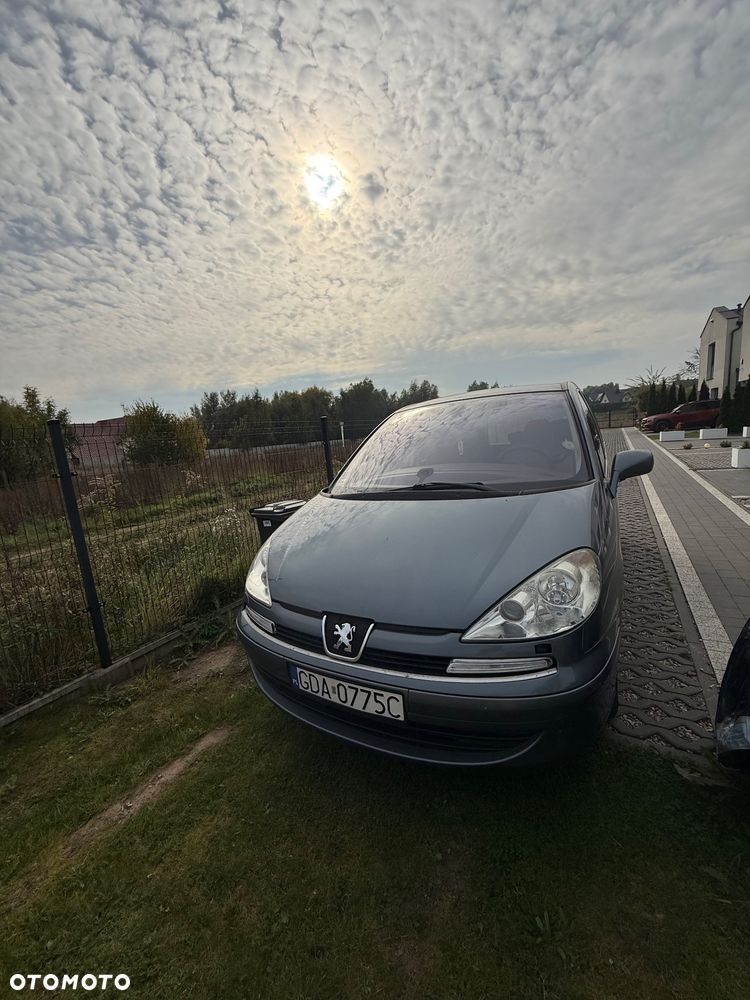 Peugeot 807