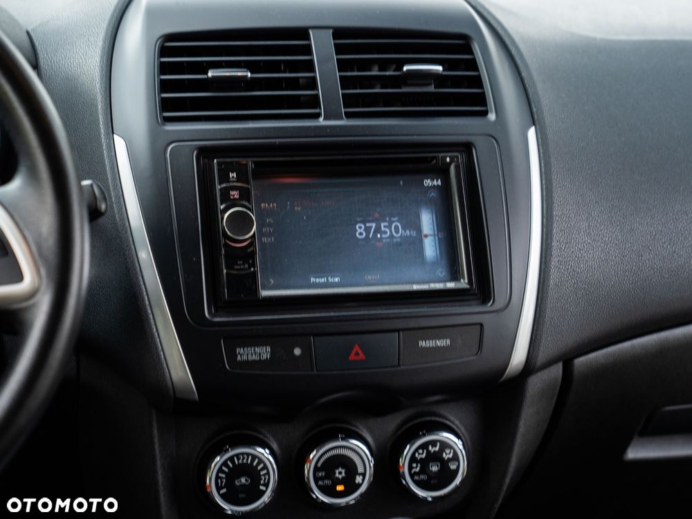 Mitsubishi ASX 1.8 DID Instyle NAVI AS&G - 38