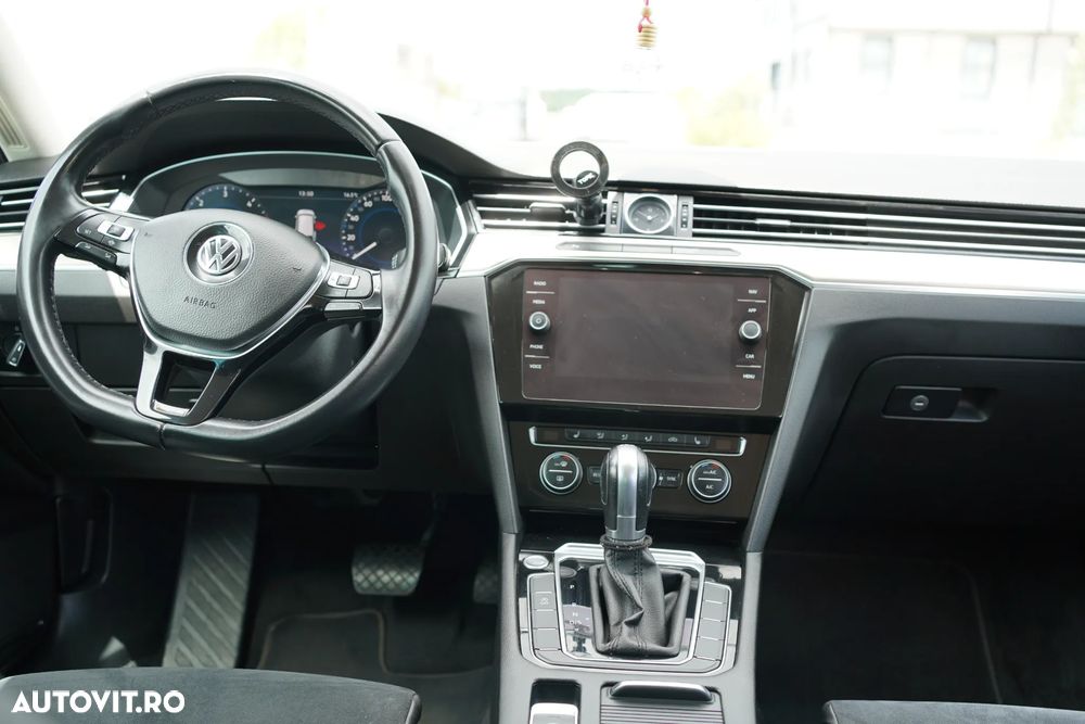 Volkswagen Passat 2.0 TDI DSG (BlueMotion Technology) Highline - 22
