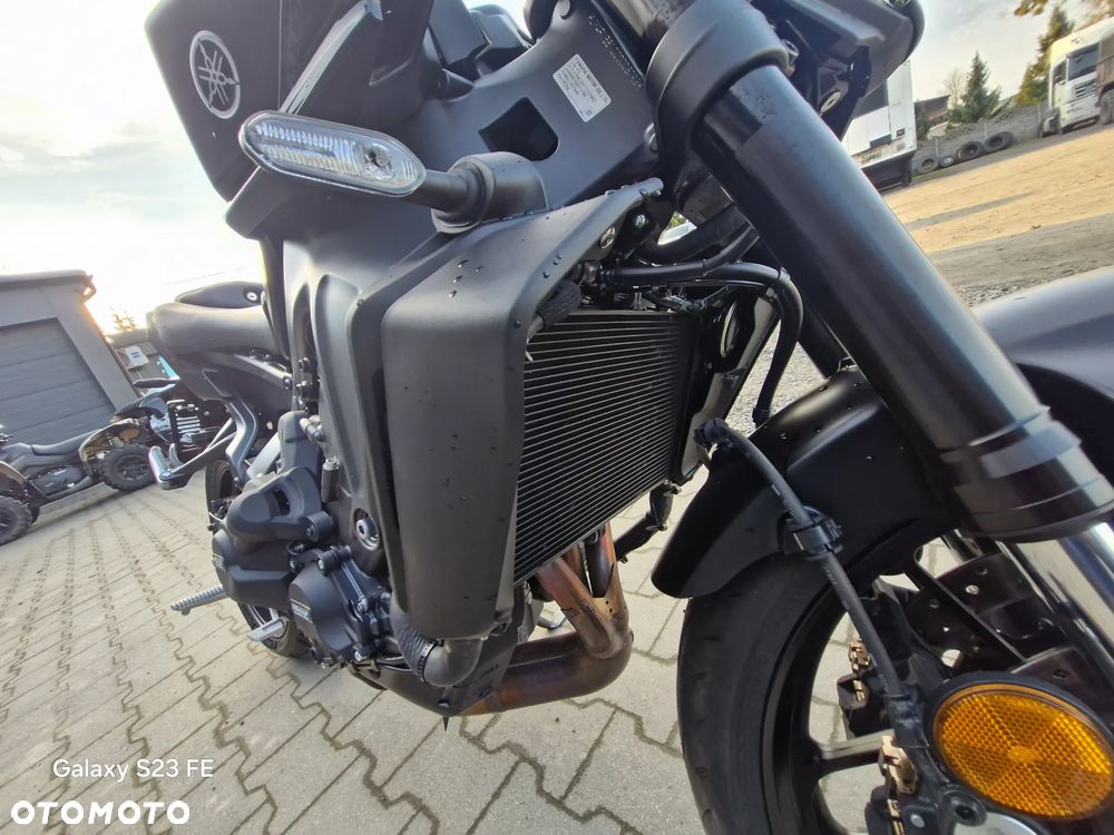 Yamaha MT - 17