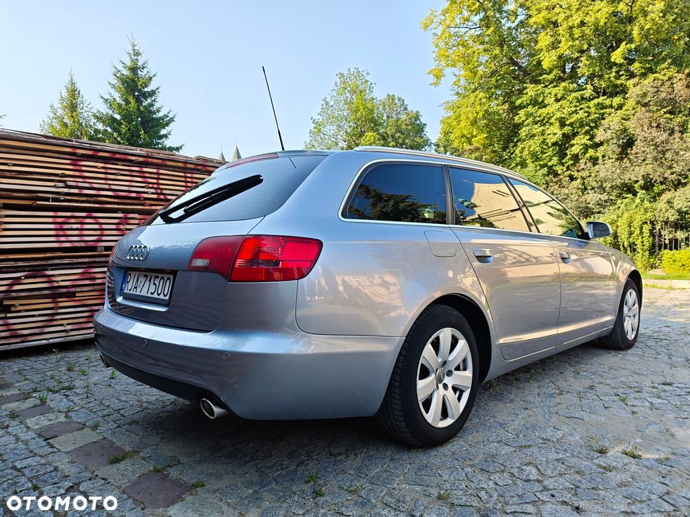 Audi A6 Avant 2.4 - 9