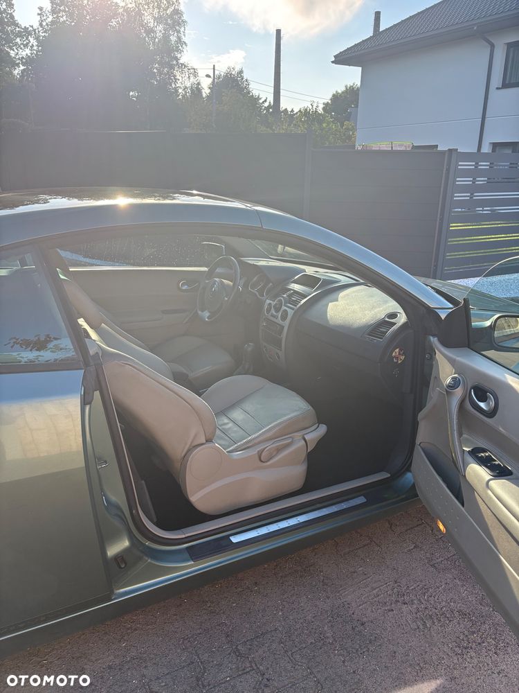 Renault Megane 1.6 Confort Authentique - 11