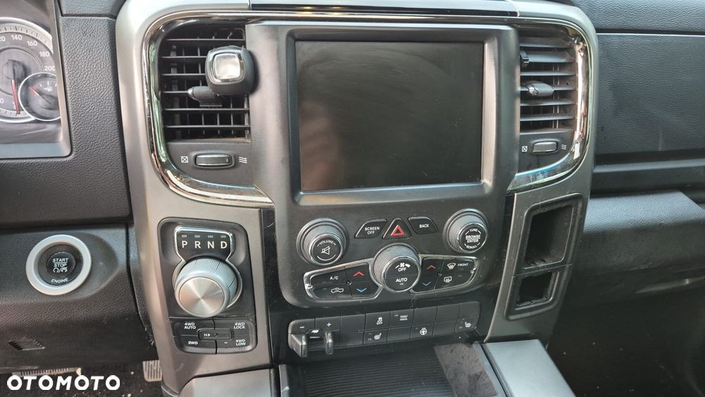 Dodge RAM 5.7 4x4 - 10