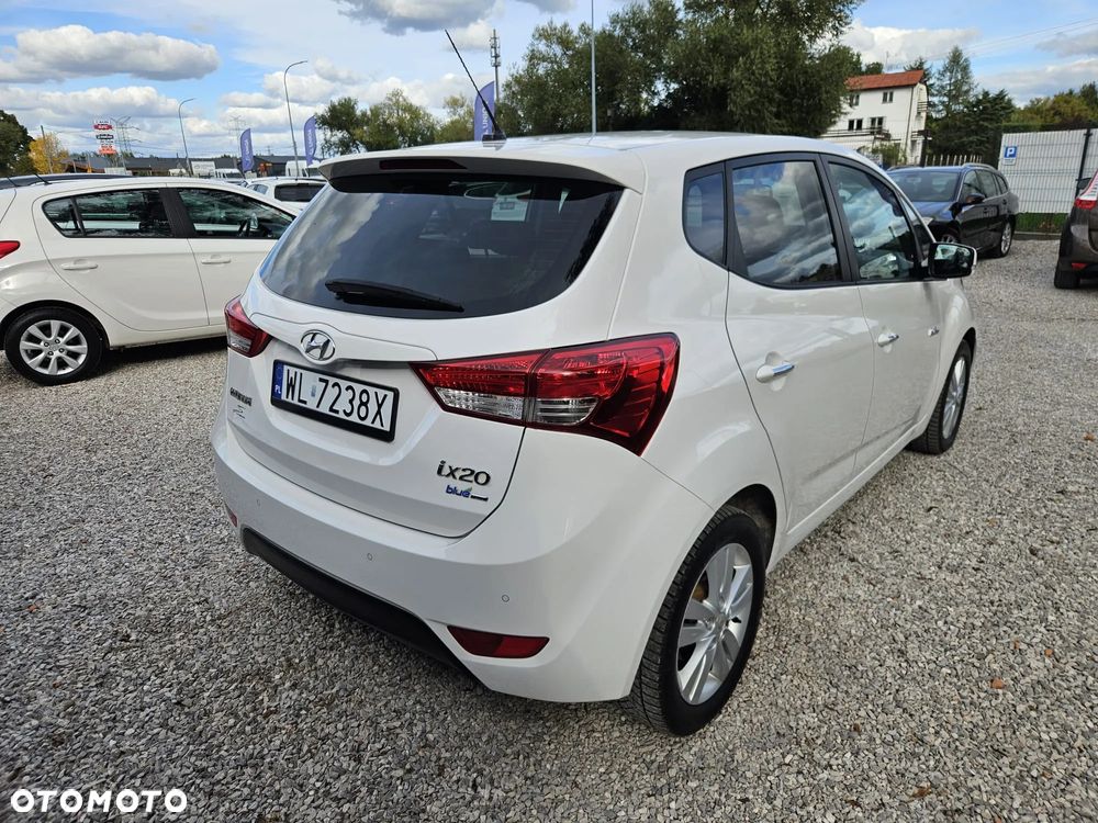 Hyundai ix20 1.4 CRDi Style blue - 15
