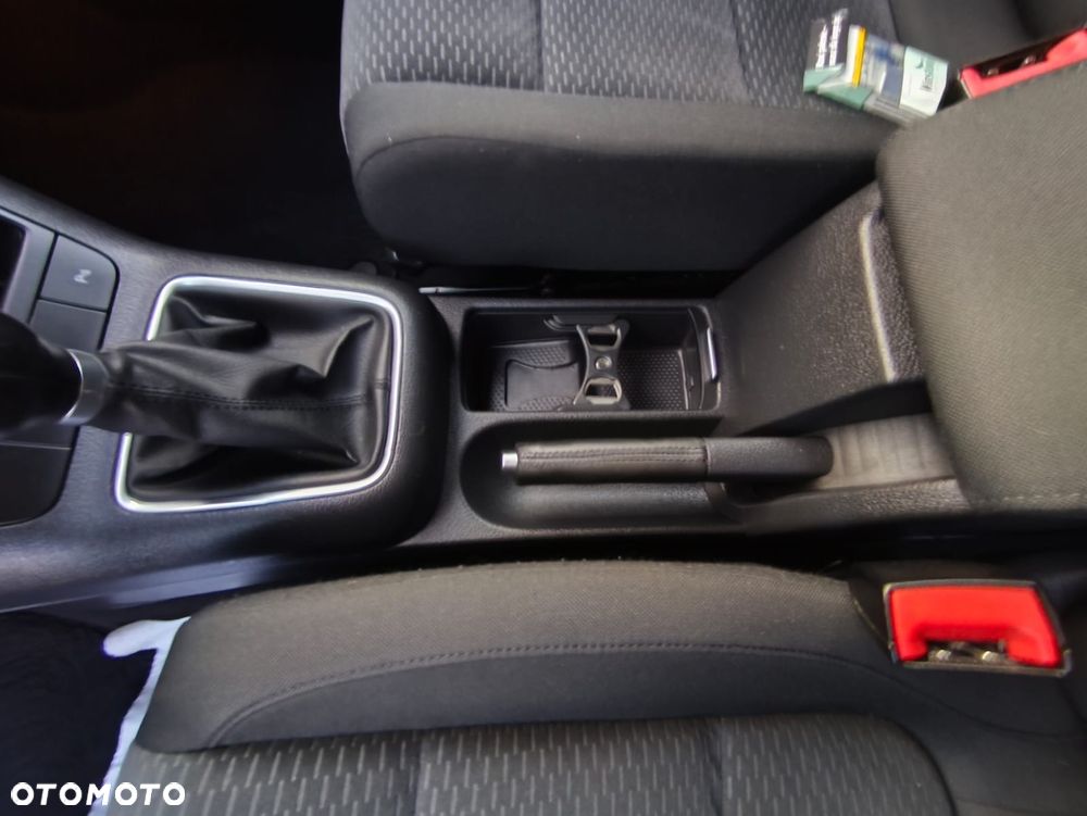 Volkswagen Golf Plus 1.6 Comfortline - 11