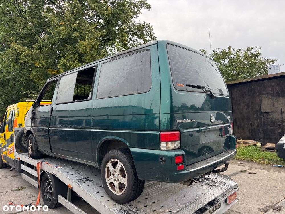 Volkswagen t4 multiwan multivan  ćwiartka próg błotnik klapa bagażnika klapa tylnia tył z szybą drzwi boczne przesuwne drzwi suwane zielone zielony ciemny z szybą - 5