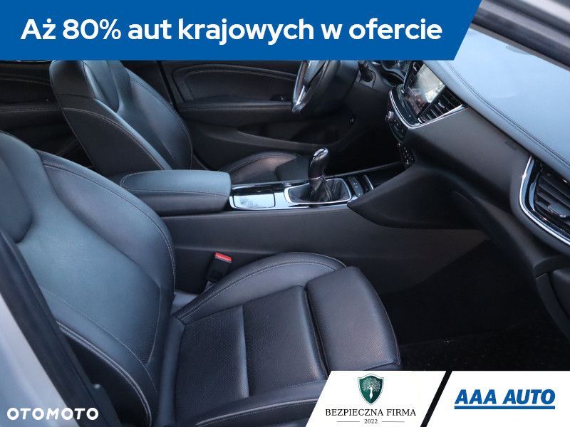 Opel Insignia - 10