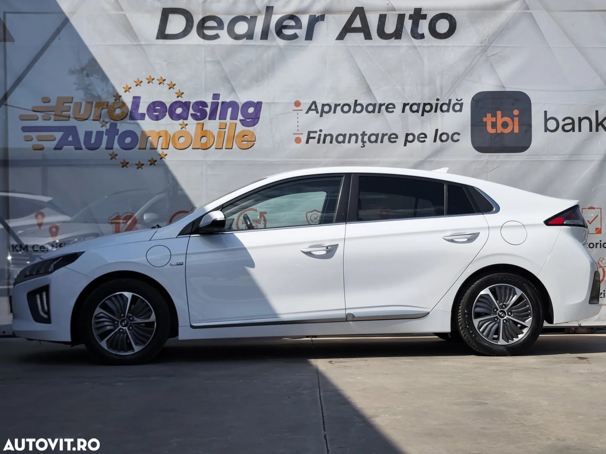 Hyundai IONIQ Plug-In 141CP Exclusive - 4