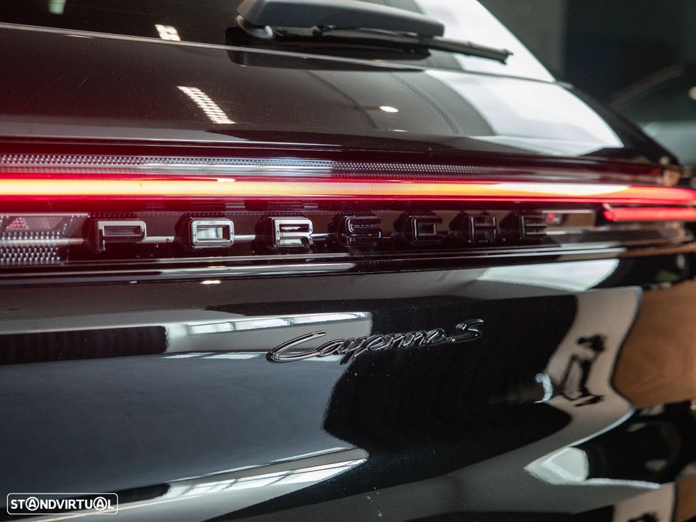 Porsche Cayenne S E-Hybrid - 17