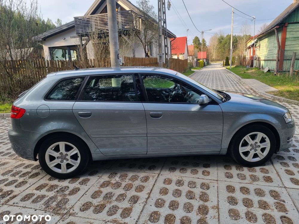 Audi A3 Sportback 2.0 TDI DPF Ambiente - 8