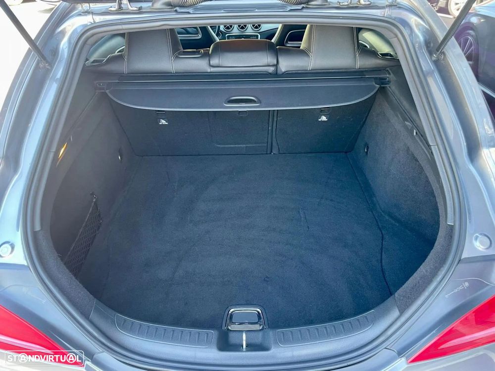 Mercedes-Benz CLA 180 d Shooting Brake Urban - 12
