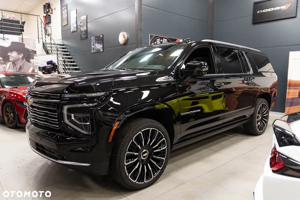 Chevrolet Suburban - 1