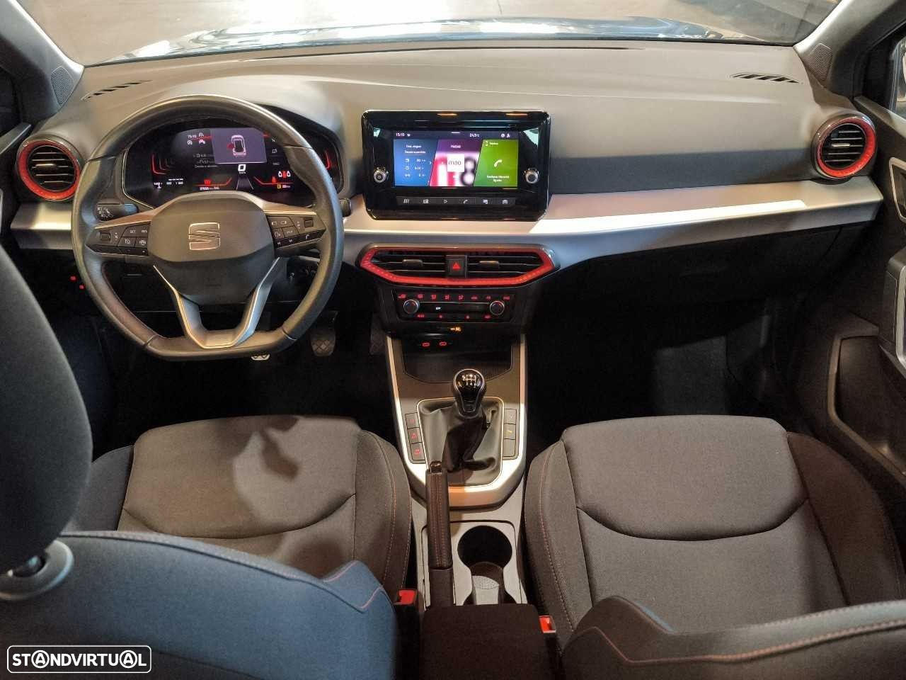 SEAT Arona 1.0 TSI FR - 11
