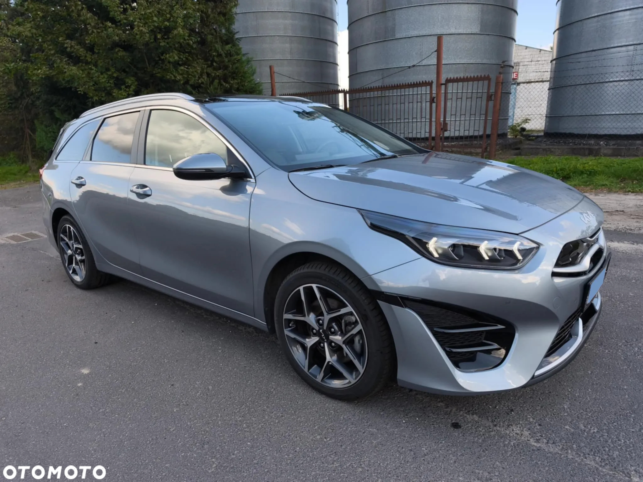 Kia Ceed - 4
