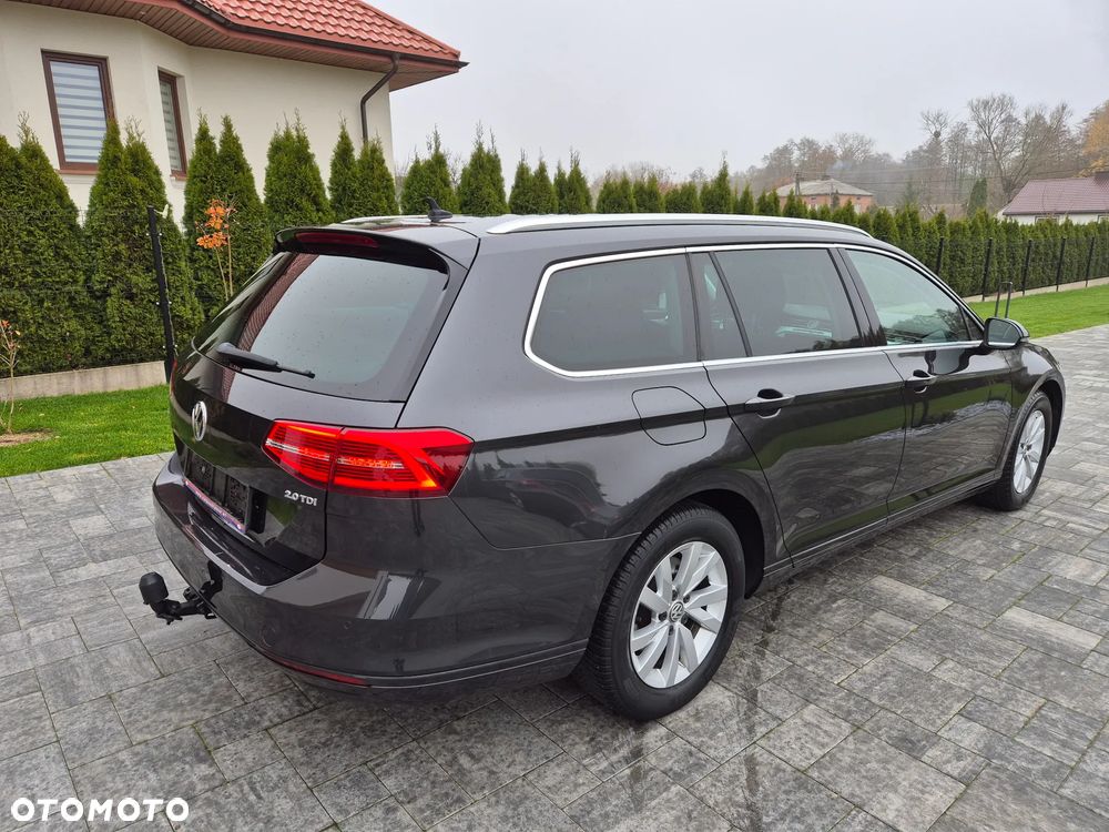 Volkswagen Passat - 29