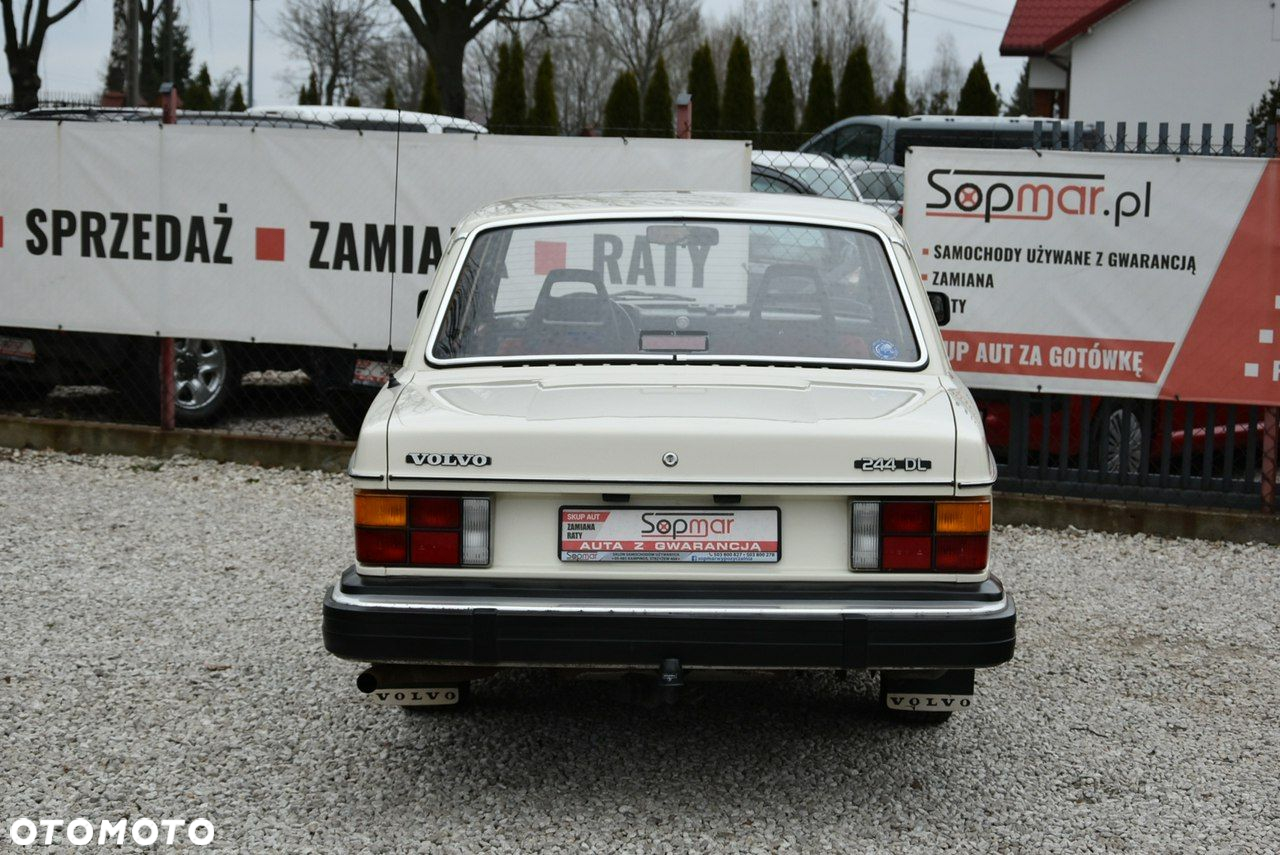 Volvo Seria 200 - 6