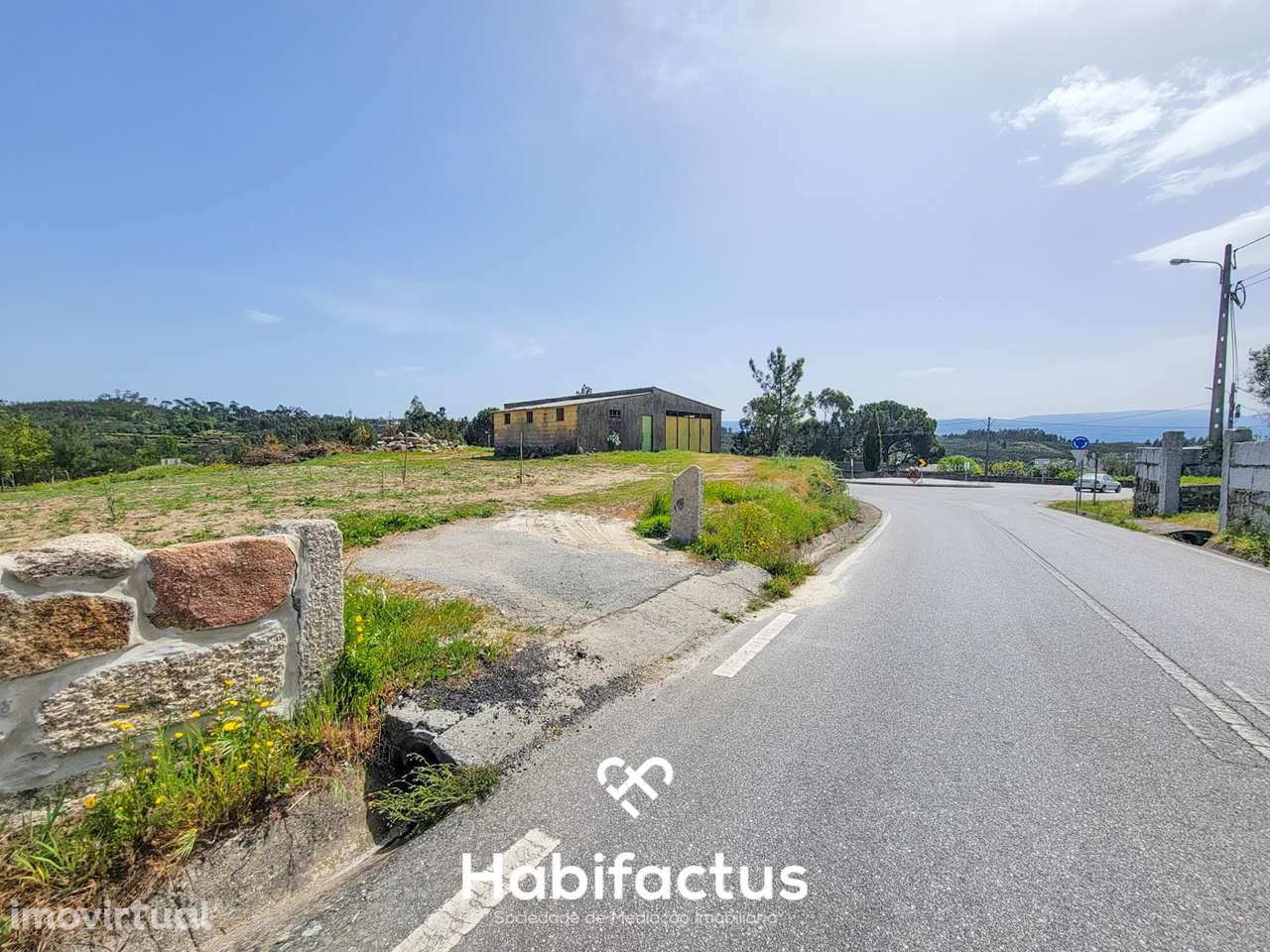 Terreno Rústico com 4.672 m2, com Olival e Pavilhão, á Venda em Abrunh - Grande imagem: 2/16